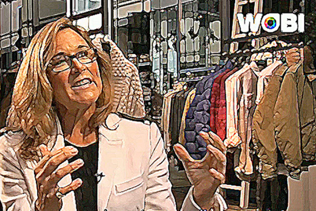 Angela Ahrendts, CEO De La Empresa Burberry